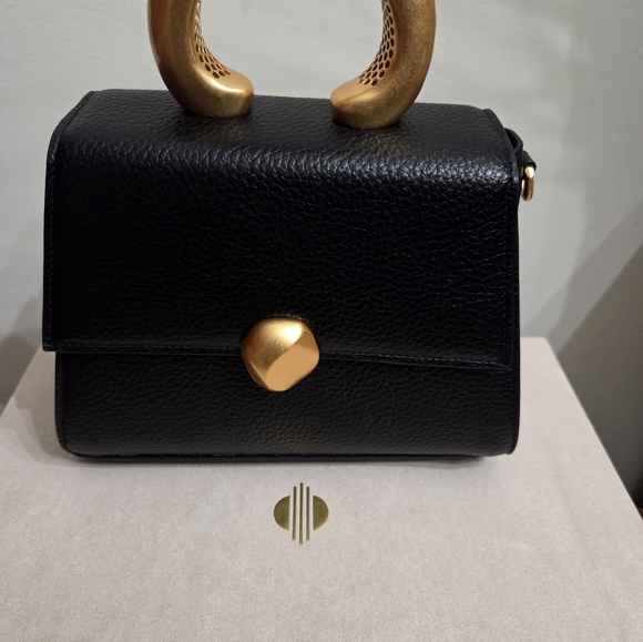Khoi Xila Black and Gold Handbag, Purchased In NY POPOP, BOX INCLUDED - Picture 3 of 6